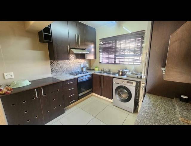 3 BEDROOM APARTMENT FOR SALE IN NEWMARKET